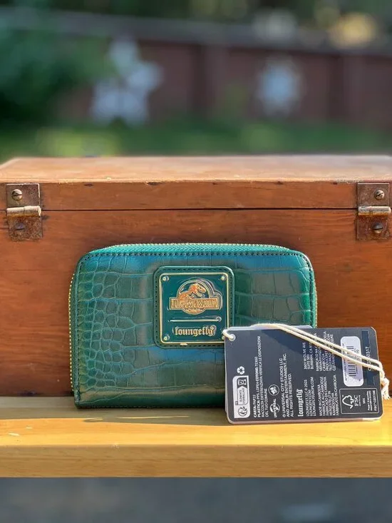 Loungefly Jurassic World Park Velociraptor Palm Frond Crossbody Backpack &Wallet - Picture 13 of 13